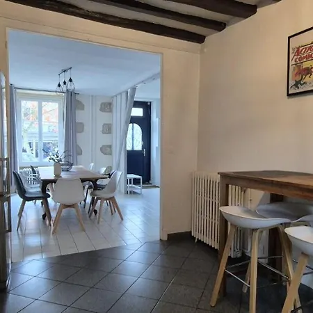 Belle Maison De *